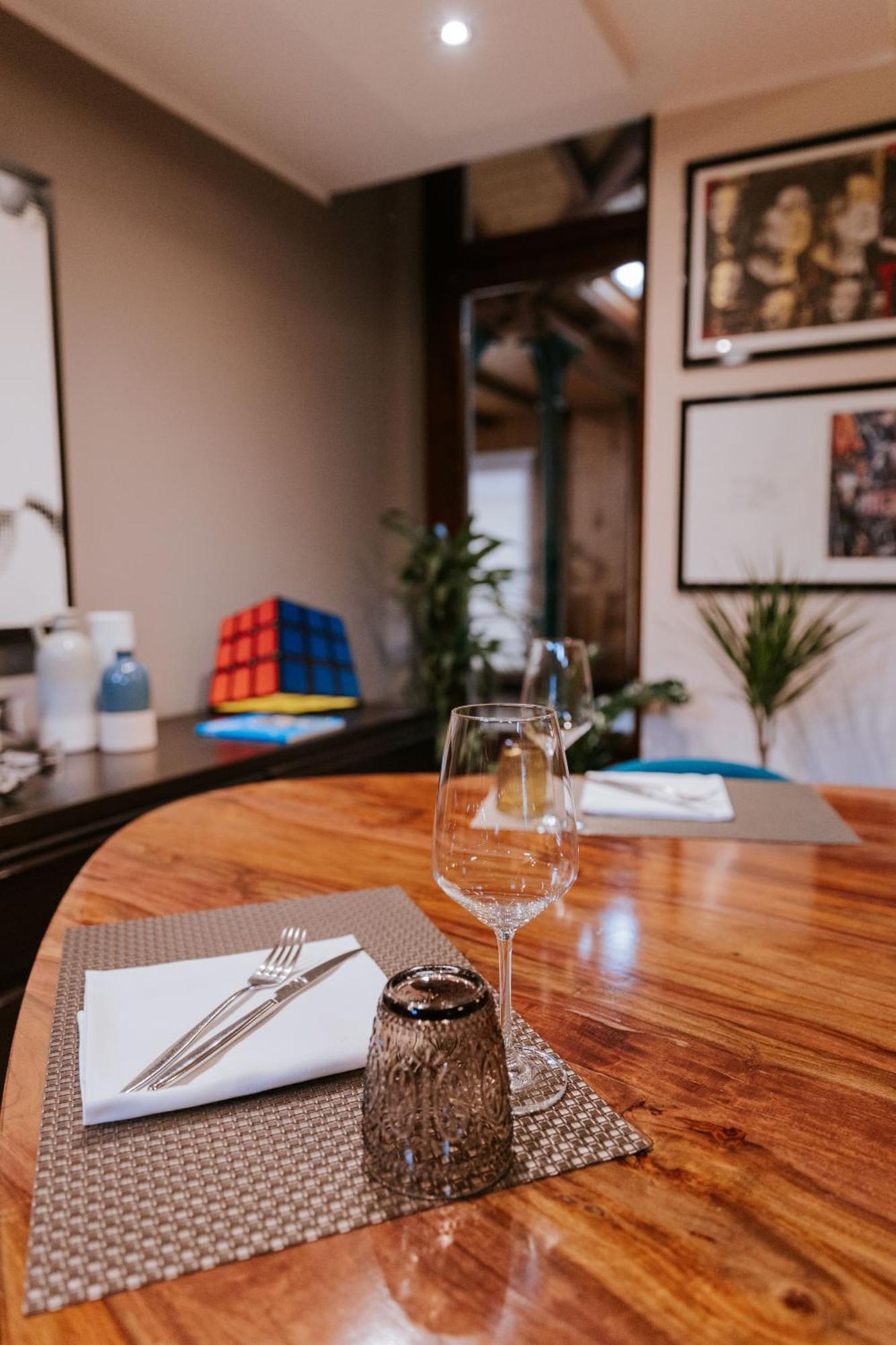 Manfredi Ristorante Con Alloggio Romentino Екстер'єр фото